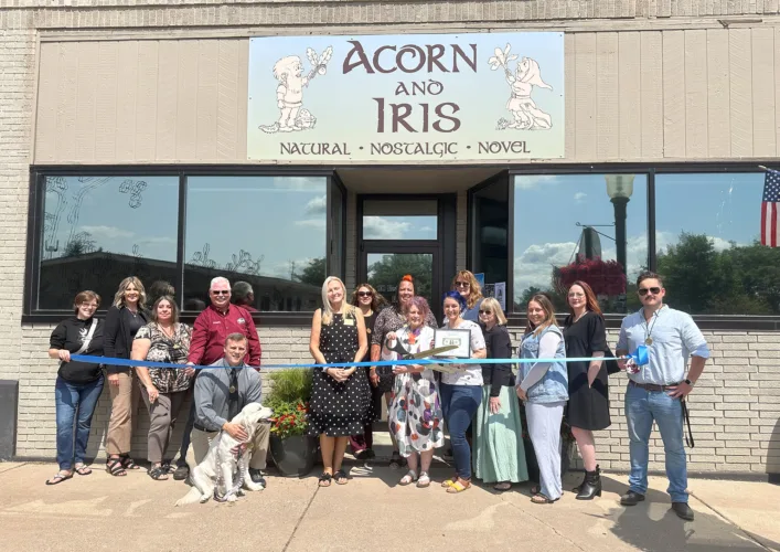 New business Acorn and Iris welcomed in downtown IM
